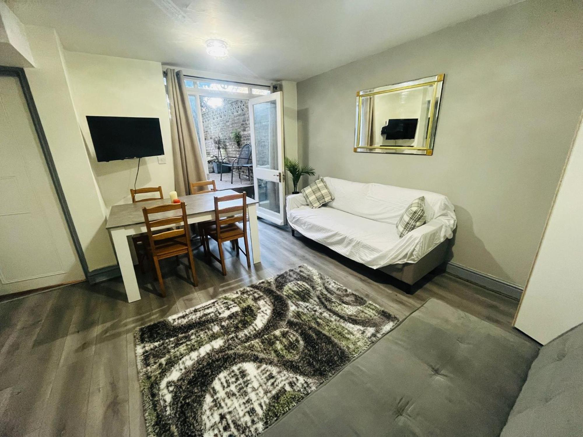 Apartment Charming 1-bedroom Flat For Rent In *
